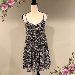 Maurice’s Floral mini dress with lace details